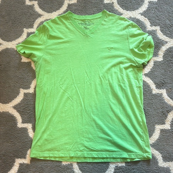 Men’s American Eagle Athletic Fit Tee Shirt- Green- Used- Excellent Condition - Picture 1 of 3